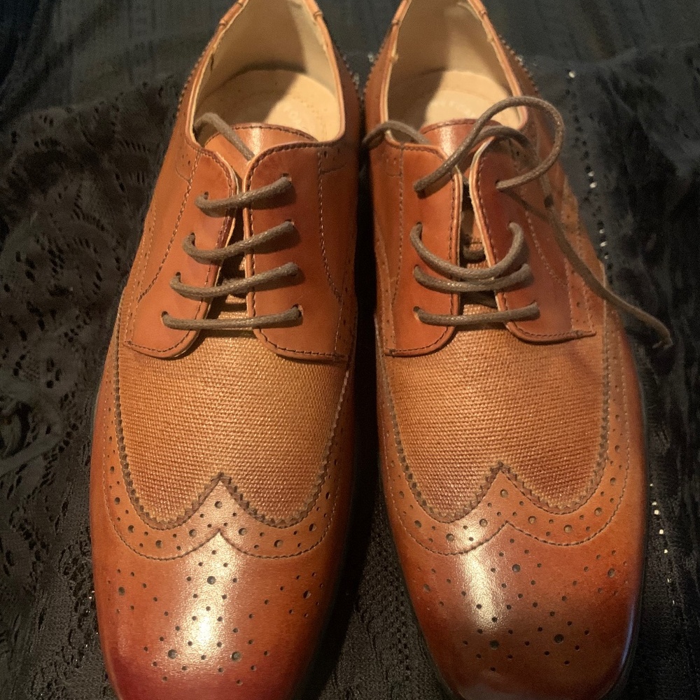 Florsheim wing tips